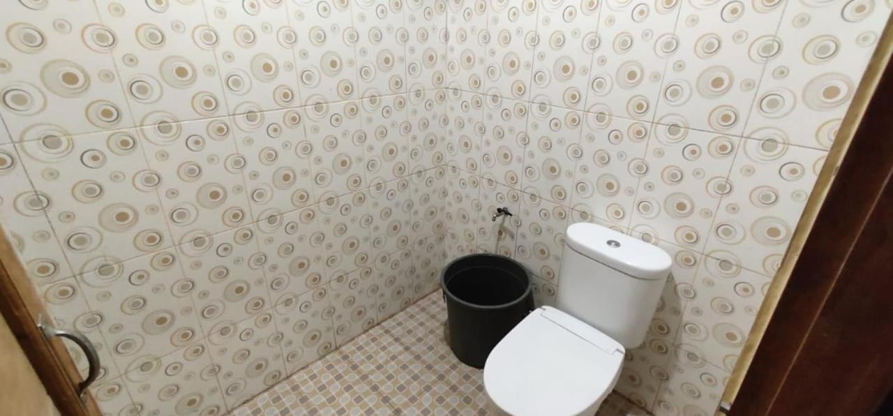 באנטול Homestay Kurnia מראה חיצוני תמונה