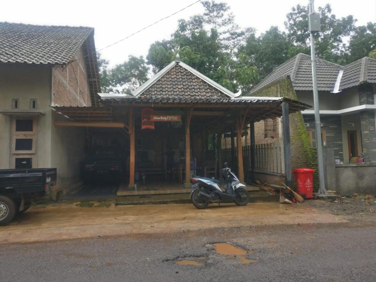 באנטול Homestay Kurnia מראה חיצוני תמונה